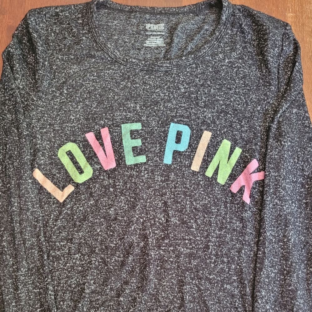 Love Pink Long Sleeve XS. T-Shirt